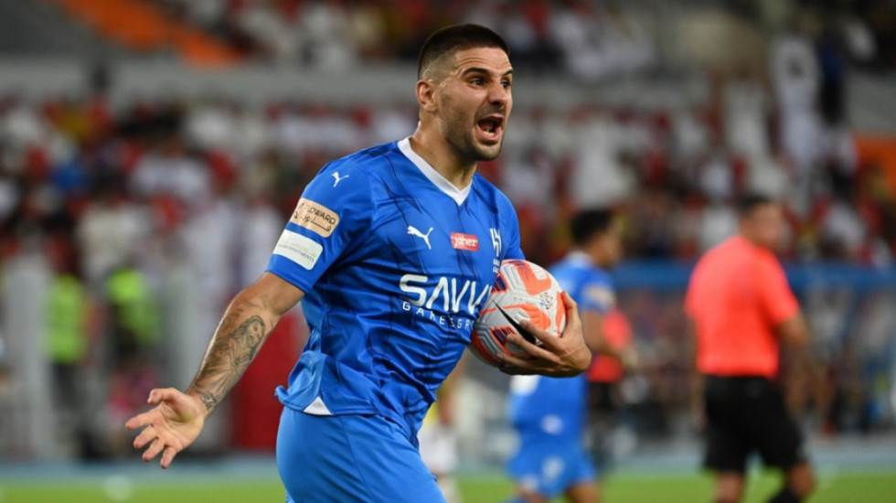 Frka u raju: Napoli u bezizlaznoj situaciji, pominje se i Aleksandar Mitrović