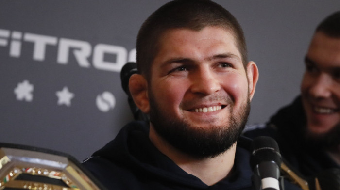 U fudbalu osvojio sve, sad ulazi u oktagon! Nurmagomedov ga sprema, prvi meč 23. maja!