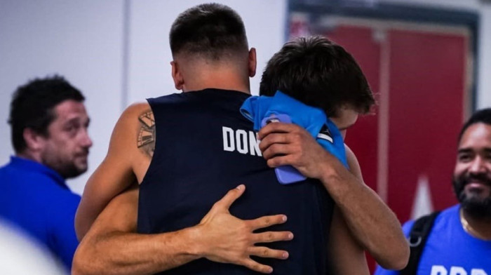 Veliki prijatelji: Susret Bogdanovića i Dončića o kom svi pričaju, pao i zagrljaj (FOTO)