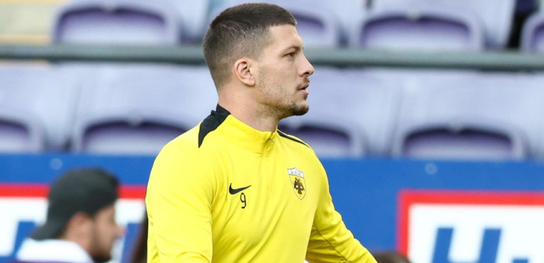 Luka Jović povređen? Trener AEK-a otkrio zašto srpski fudbaler ne igra