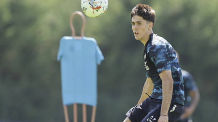 Nema više dileme: Popović zvanično postao "armejac" (FOTO) Nema više dileme: Popović zvanično postao "armejac" (FOTO)