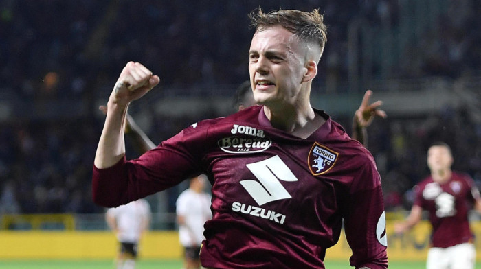 Još jedan Srbin stiže u Premijer ligu: Davljenik želi Ivana Ilića