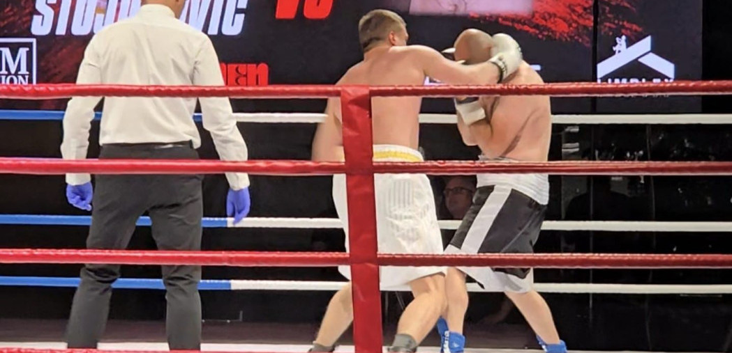 Tigar savladao Gruzijca Gergea nokautom u drugoj rundi - Osma pobeda srpskog poluteškaša