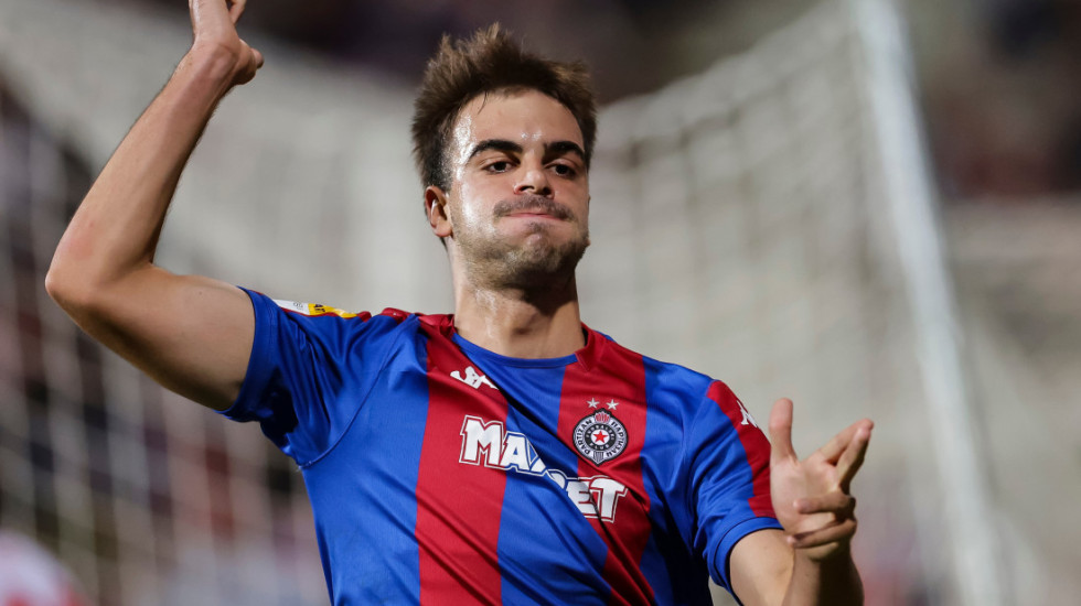 Partizan zvanično bez napadača - Milošević predstavljen u novom klubu, pa produžio ugovor