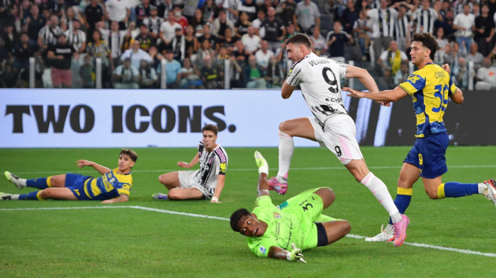 Ko sada ne valja? Vlahovićev napravio šou - Srbinu za gol dovoljno četiri minuta (VIDEO)