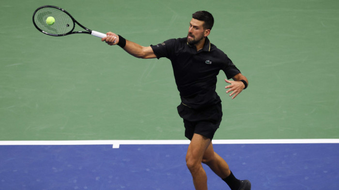 Sa pola gasa: Novak razbio Amerikanca na startu Ju-Es opena