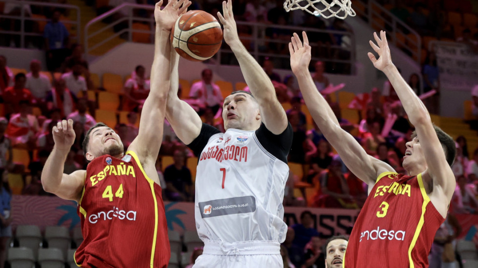 Šok na Evrobasketu - Srbin režirao senzaciju i srušio šampiona Evrope!