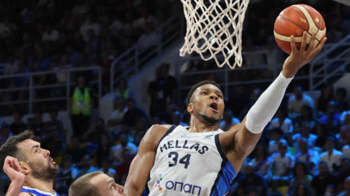 Svaka čast Italijanima, ali Janis je klasa iznad: Adetokumbo vodio Grke do pobede Svaka čast Italijanima, ali Janis je klasa iznad: Adetokumbo vodio Grke do pobede