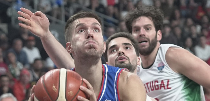 Žestoke kritike za Petruševa: Jokić izlazi kao sa ratišta, a on pravi incidente (VIDEO)