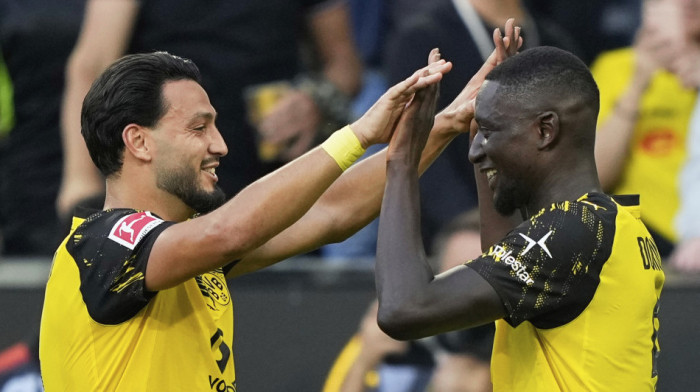 Dortmund upisao prvi trijumf, Keln bez milosti (VIDEO) Dortmund upisao prvi trijumf, Keln bez milosti (VIDEO)