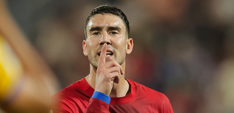 Dušane, vreme je - Sve uči uprte u napadača Juventusa