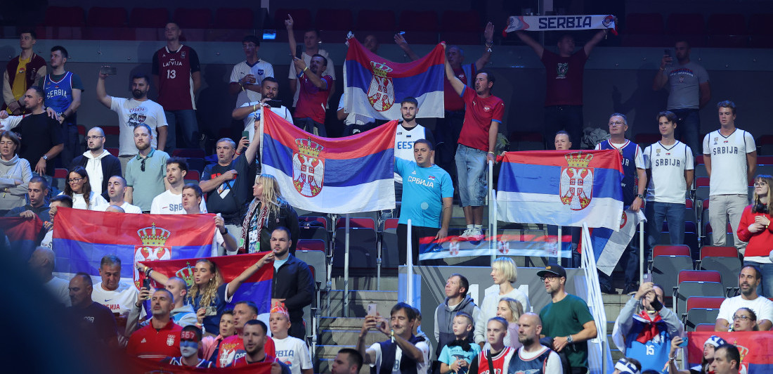 Krah srpskog sporta - Zvezda, Partizan, košarkaši, odbojkašice, jedina nada su fudbaleri