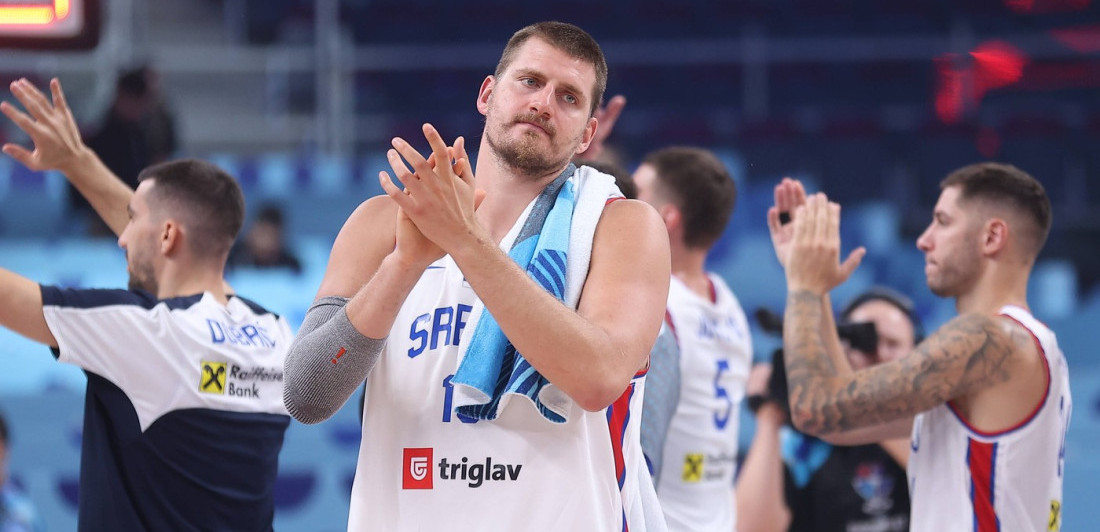 Opaaa, Nikola Jokić skinuo dres u svlačionici... Zbog ovoga razgrće protivnike u reketu