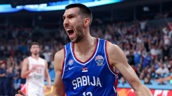 Srbi izbezumili Turke, Marinković i Jović ludovali na klupi (VIDEO)