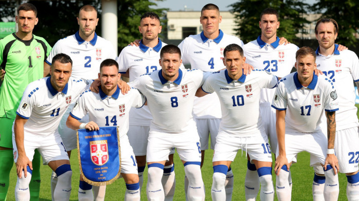 Srbija vodi u Letoniji, projektil Vlahovića!