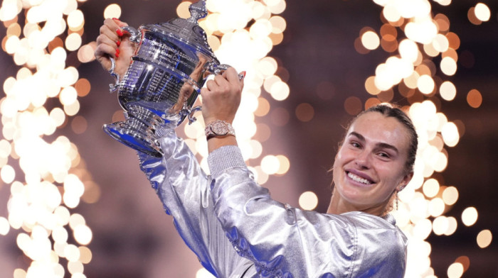 Arina Sabalenka se kupala u šampanjcu (VIDEO/FOTO)