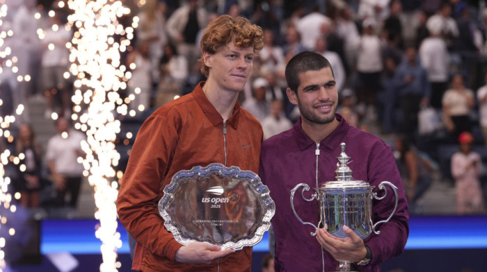 Mnogi neće moći da gledaju prenos - Alkaraz igra protiv Sinera u finalu Šest kraljeva, evo gde možete pratiti Mnogi neće moći da gledaju prenos - Alkaraz igra protiv Sinera u finalu Šest kraljeva, evo gde možete pratiti