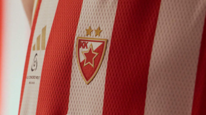 Crvena zvezda predstavila domaći dres za narednu sezonu (VIDEO/FOTO) Crvena zvezda predstavila domaći dres za narednu sezonu (VIDEO/FOTO)