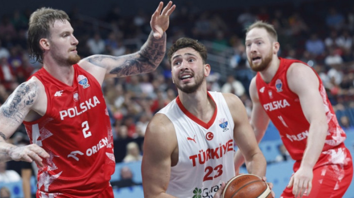 Turska je u polufinalu Evrobasketa! Istorijska partija "bejbi" Jokića, tripl-dablom razbio Poljake Turska je u polufinalu Evrobasketa! Istorijska partija "bejbi" Jokića, tripl-dablom razbio Poljake