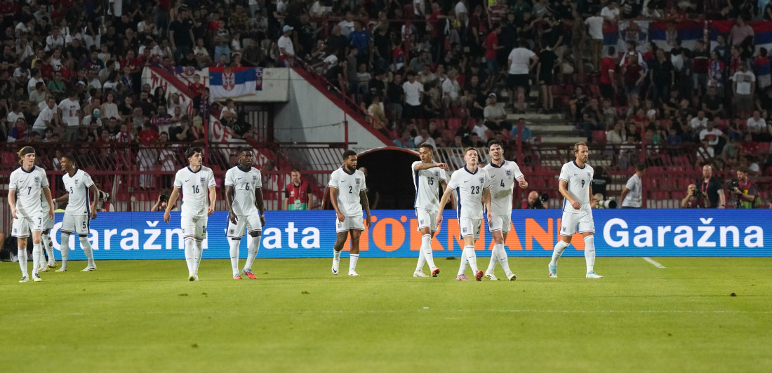 (VIDEO) Srbija primila još jedan gol: Karambol u šesnaestercu, odlično se snašao Konsa