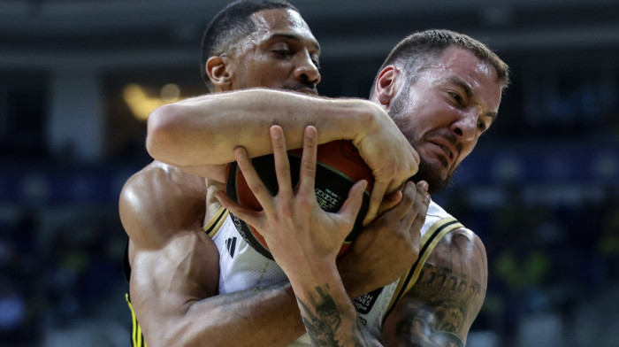 Partizan sprema bombu: Vraća Žofrija Lovernja