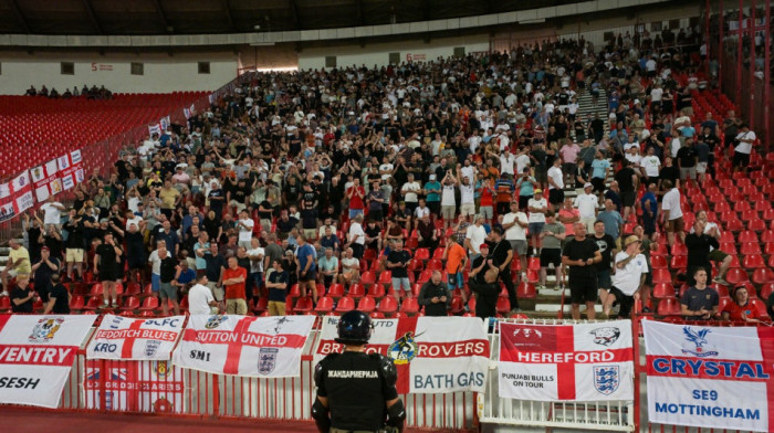 Englezi fascinirani stadionima u Srbiji: Voždovac, Obrenovac, Obilić... Ovo je raj! (FOTO)