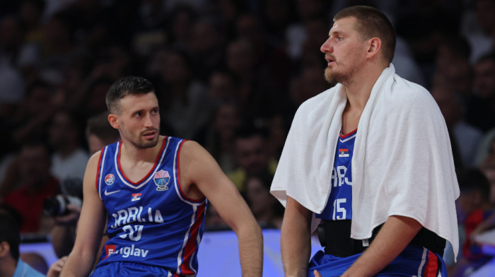 Oglasio se Aleksa posle brutalnih optužbi! Okačio krst, tu je i Jokić