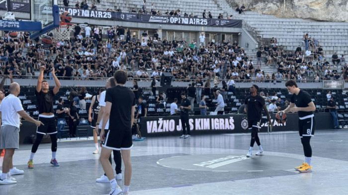 Spektakl na Tašu! Partizan igra bratski derbi sa PAOK-om i predstavlja novi tim (FOTO)