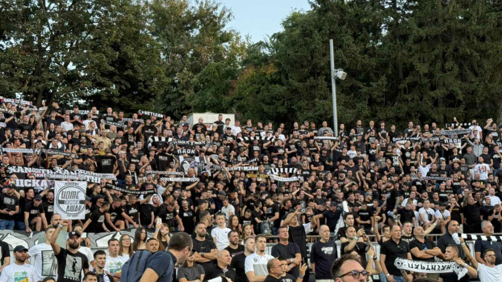 Pogledajte nestvarne kadrove sa Taša - "Grobari" napravili spektakl (FOTO GALERIJA/VIDEO)