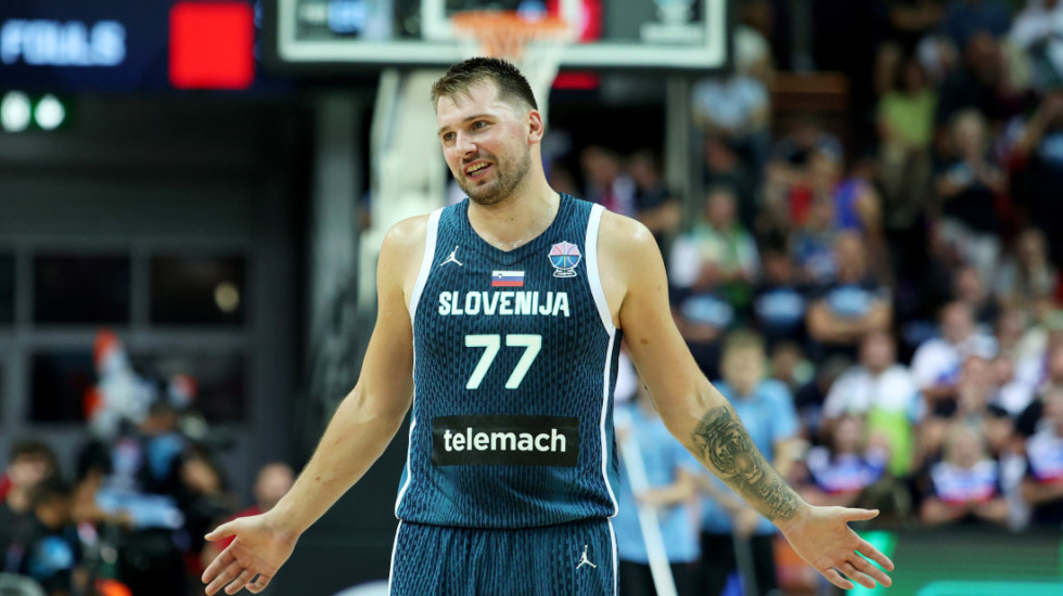 Zalečio tugu posle ispadanja sa EP: Dončić kupio velelepnu vilu od Marije Šarapove (VIDEO)