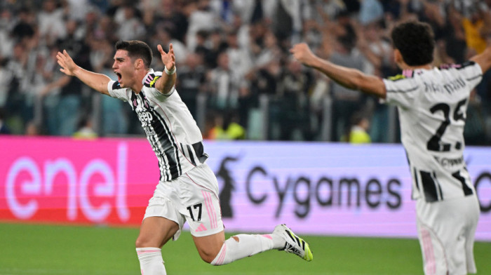 Adžiiiiić! Tinejdžer iz Crne Gore rešio italijanski derbi, Vlahović neprimetan