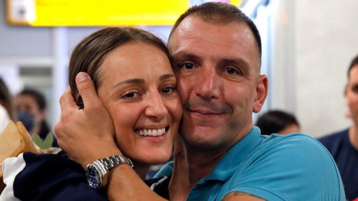 Ikodinović otkrio zbog čega je propao brak sa Majom Ognjenović: Izvini što se smejem, ali... Ikodinović otkrio zbog čega je propao brak sa Majom Ognjenović: Izvini što se smejem, ali...