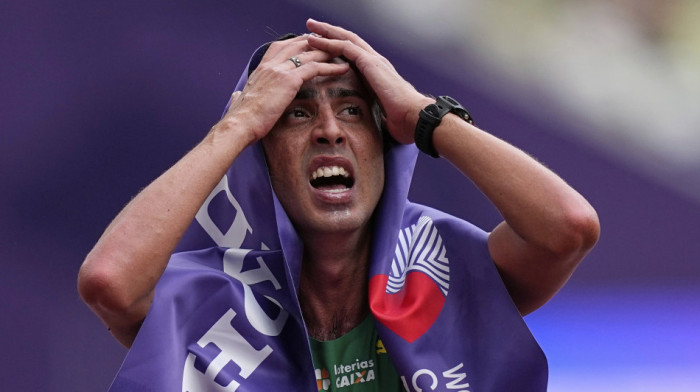 Brazilac osvojio medalju, pao na zemlju i plakao (VIDEO/FOTO)