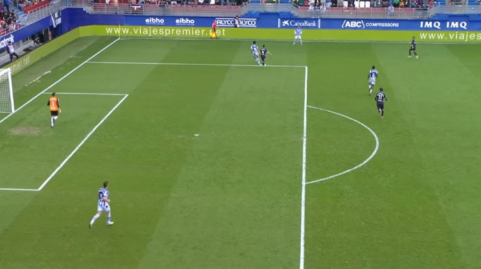 Neverovatno: Ovakav autogol u životu niste videli (VIDEO)