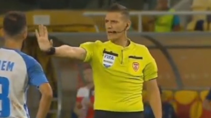 Da li je moguće, kakav je ovo penal? Navijači besni: Ukinite VAR! (VIDEO)