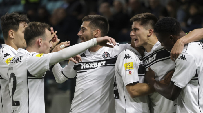 Partizan mnogo bolji u beogradskom derbiju: Popović činio čuda na golu, ali uzalud (VIDEO)