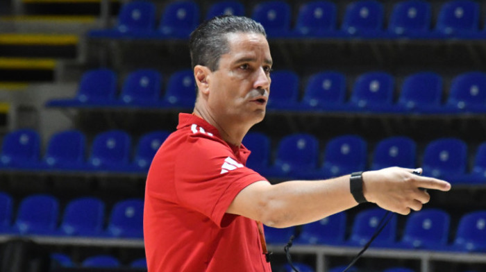 Zvezda desetkovana na Armani - Sferopulos saopštio užasne vesti o Kenanu, Grejemu, Dobriću...
