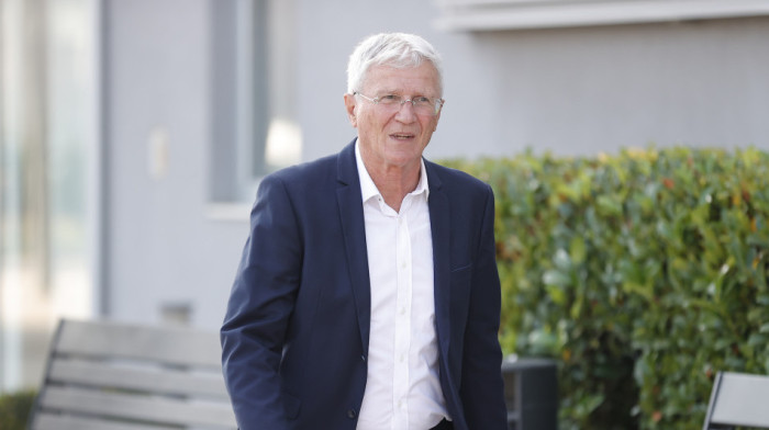 Rumuni moraju da padnu: Legendarni Zvezdin golgeter ima poruku za igrače i navijače pred Steauu