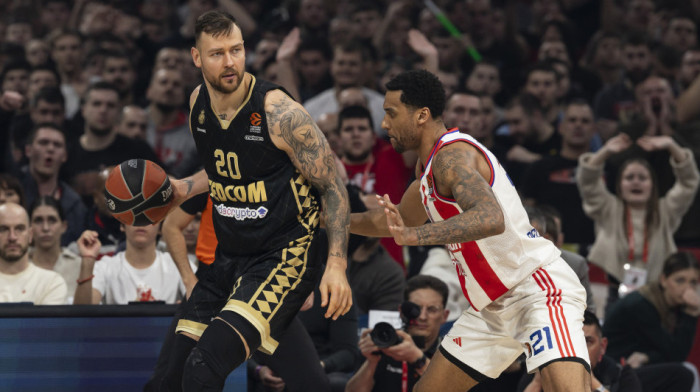 Zvanično: Zvezda hitno reagovala i dovela centra pred meč sa Bajernom