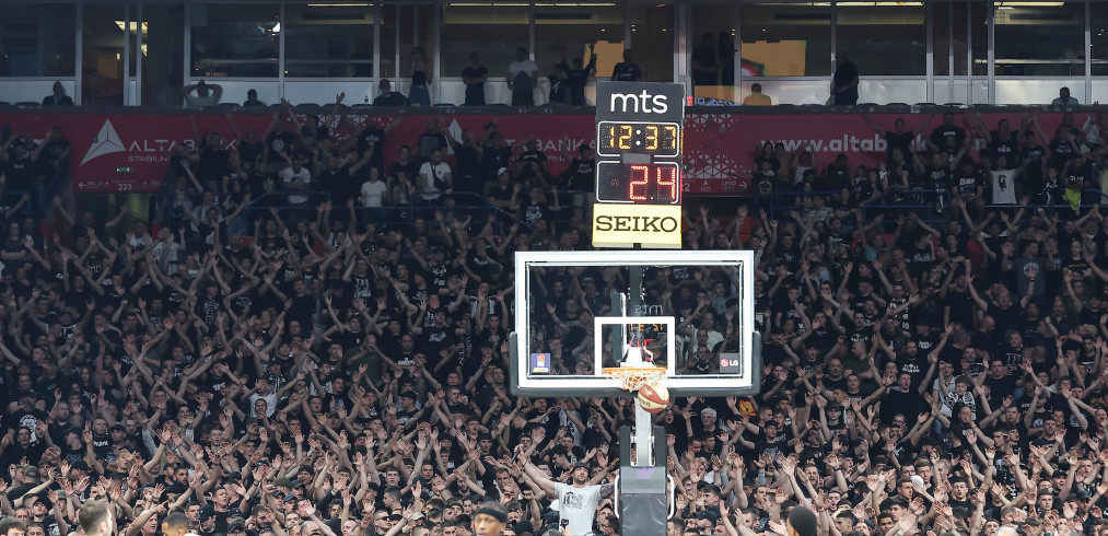 Ovo se ne dešava često: Arena nije puna za meč Partizana - navijači udarili na Ostoju