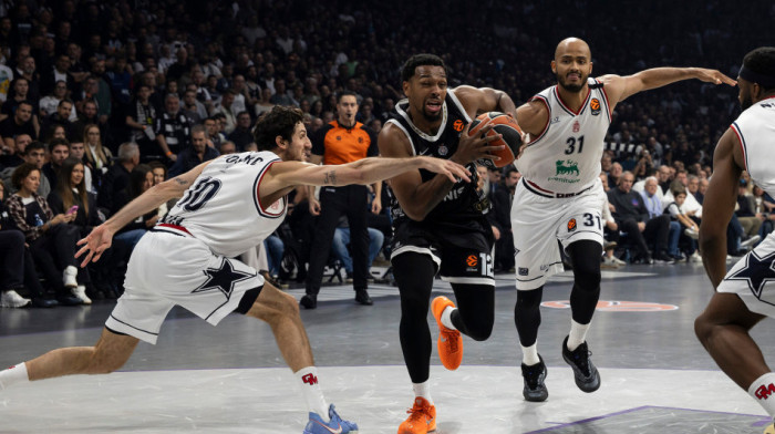 Saopštenje: Hitno se oglasio Partizan povodom haosa pred utakmicu sa Armanijem