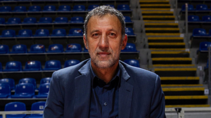 Vlade Divac posetio manastir Hilandar (FOTO)