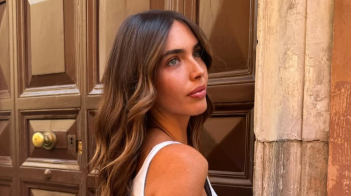 Skoro gola ćerka srpske legende - Padaju vilice, spektakl za oči, Viktorija u najizazovnijem izdanju Skoro gola ćerka srpske legende - Padaju vilice, spektakl za oči, Viktorija u najizazovnijem izdanju