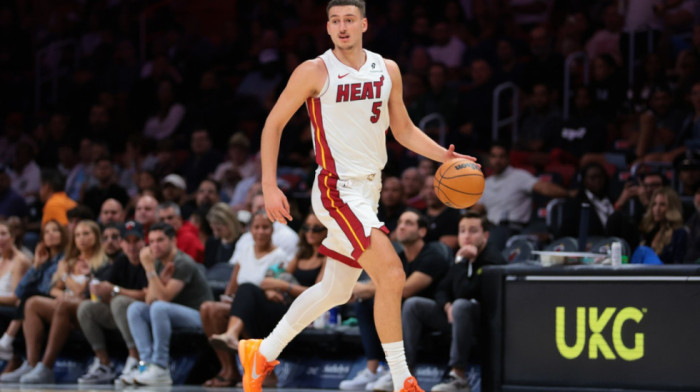 Šta će reći Jokić na ovo? Jović kopira najboljeg na svetu (VIDEO) Šta će reći Jokić na ovo? Jović kopira najboljeg na svetu (VIDEO)