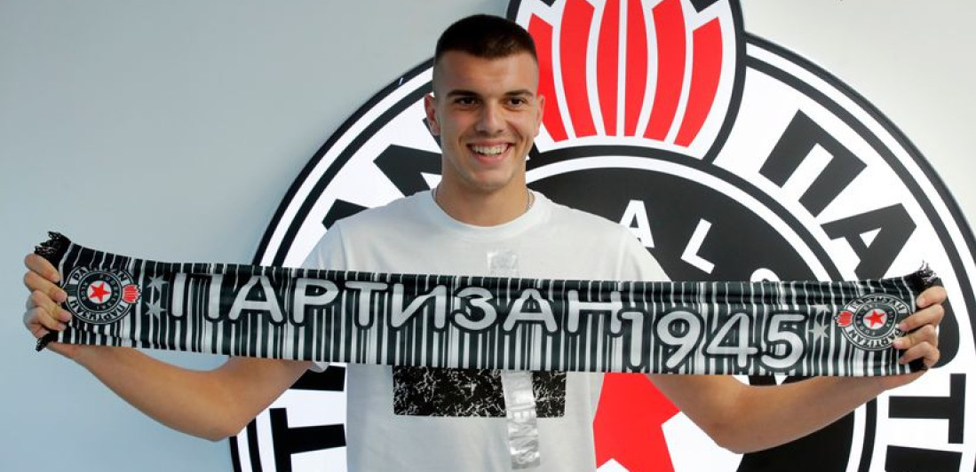 Srbin zaludeo Čola Simeonea - Mladi defanzivac blista u Španiji