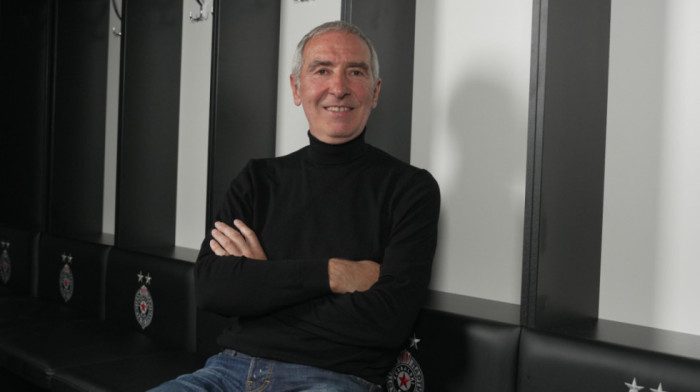 Partizan izlazi iz okvira današnjeg fudbala: Reči legende odzvanjaju Humskom
