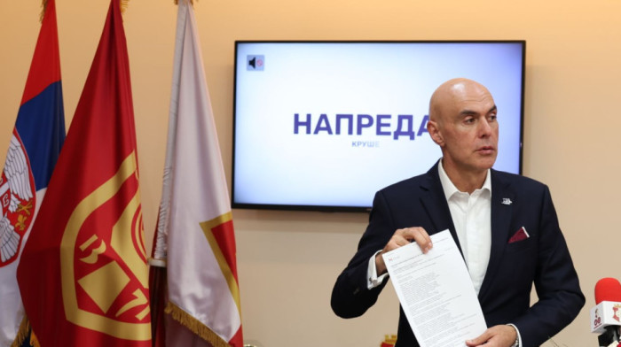 Šta tačno znači "neopoziva ostavka"? Napredak ipak ne menja predsednika - ponovo!