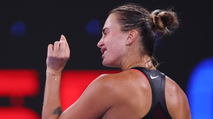 Šta? Zašto niko nije reagovao? Sabalenka divlja na terenu, radi šta hoće (VIDEO)