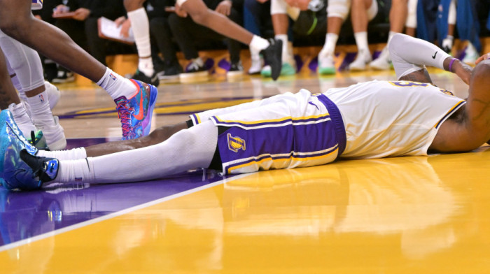 Penzija kuca na vrata: Lebron propušta start sezone
