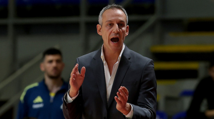 Nisu samo Partizan i Zvezda kivni na sudije: Kataš besneo na konferenciji nakon poraza